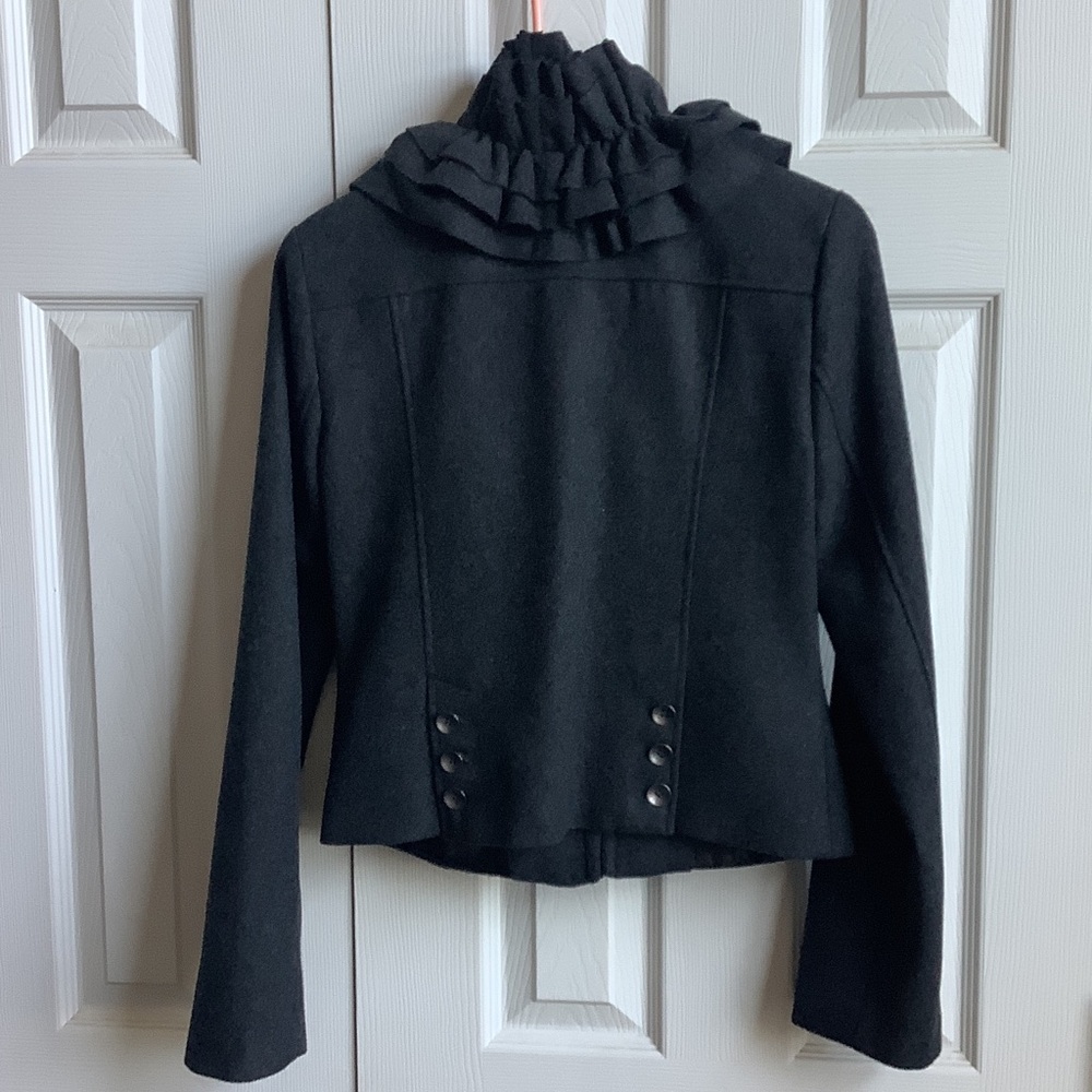 Hinge Black Ruffled Jacket - Picture 5 of 8
